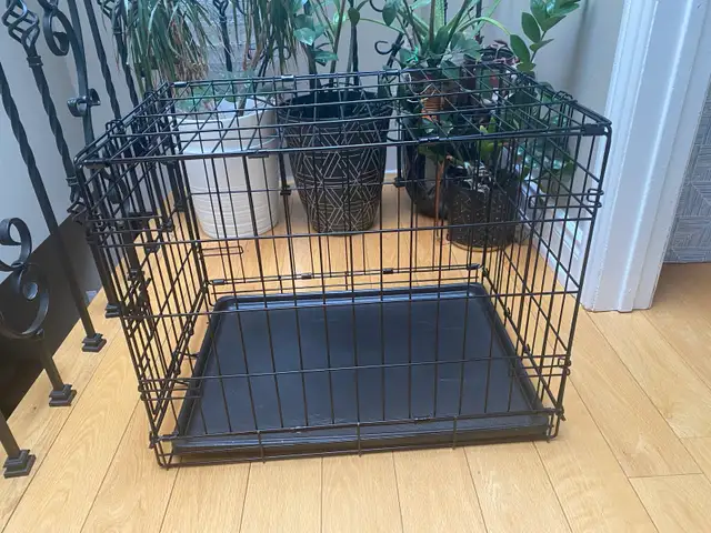 2 Dog Crates For Sale Like New