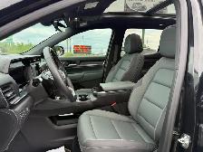 2026 GMC Terrain AT4! CLEAN CARFAX! AWD! PANO ROOF! NAV! CERTIFI - Photo 15