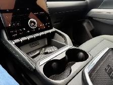 2026 GMC Terrain AT4! CLEAN CARFAX! AWD! PANO ROOF! NAV! CERTIFI - Photo 33
