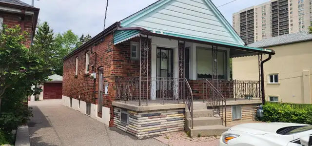 Basement  - 1 Bed  1 Bath.