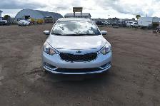 2016 Kia Forte 5-Door EX - Photo 5