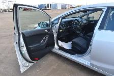 2016 Kia Forte 5-Door EX - Photo 6