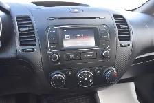 2016 Kia Forte 5-Door EX - Photo 10