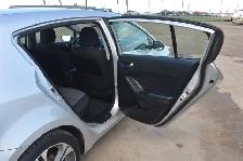 2016 Kia Forte 5-Door EX - Photo 20