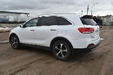 2017 Kia Sorento EX AWD - Photo 2