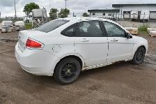 2010 Ford Focus SE Sedan - Photo 3
