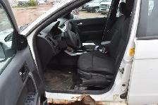 2010 Ford Focus SE Sedan - Photo 8