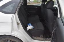 2010 Ford Focus SE Sedan - Photo 20