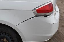 2010 Ford Focus SE Sedan - Photo 35