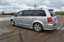 2011 Dodge Grand Caravan Crew - Photo 2