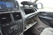 2011 Dodge Grand Caravan Crew - Photo 13
