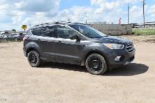 2017 Ford Escape SE 4WD - Photo 4