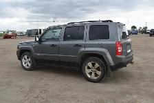 2012 Jeep Patriot Sport 4WD - Photo 2