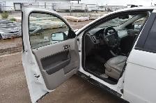 2010 Ford Focus - Photo 6