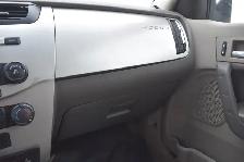 2010 Ford Focus - Photo 14