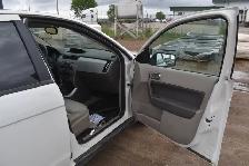 2010 Ford Focus - Photo 23