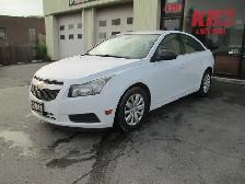 2011 Chevrolet Cruze LS  w/1SB ONLY 108,000KMS!!! - Photo 4