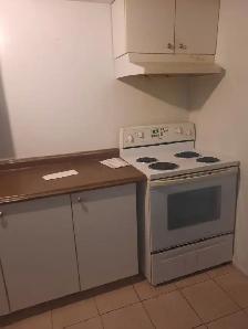 3 1/2 BASEMENT APARTMENT FOR RENT - Photo 3