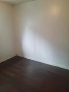 3 1/2 BASEMENT APARTMENT FOR RENT - Photo 6