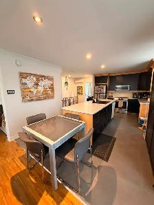 Logement sur 2 étages dans une maison à louer - Rénové en 2021 - Photo 2