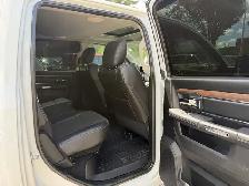 2017 RAM 1500 Laramie - Photo 8