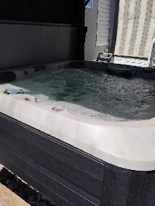 2025 jacuzzi spa $10,000 - Photo 4