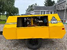 Air compressor - Photo 2