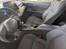 2022 Toyota C-HR XLE PREMIUM, - Photo 11