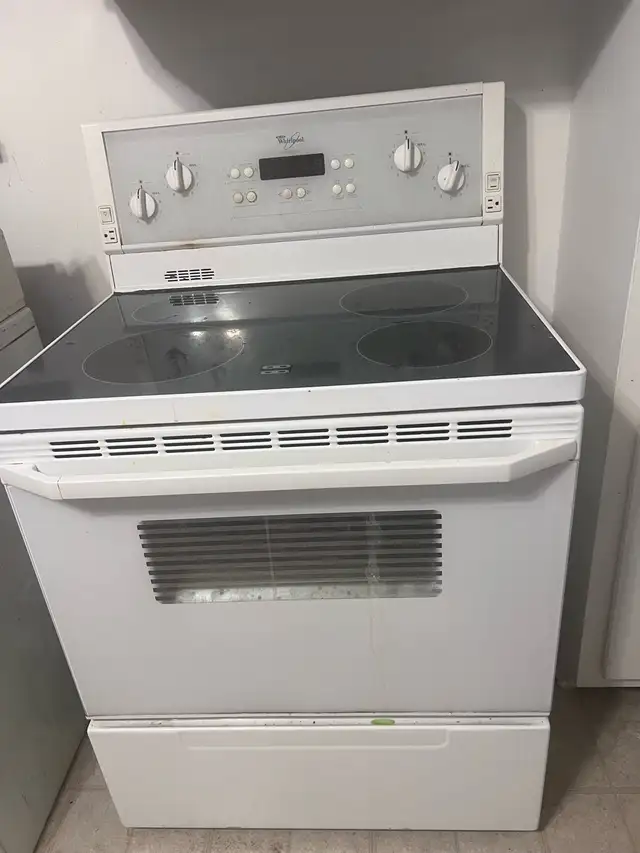 frigo et cuisinière à vendre