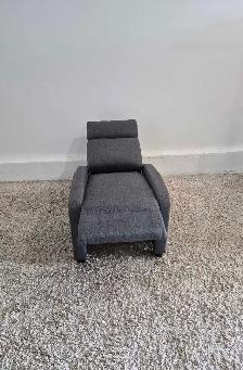 DELIVERY AVAILABLE Gray Recliner Single Sofa Chair / Single Sofa - Photo 7
