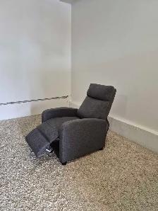 DELIVERY AVAILABLE Gray Recliner Single Sofa Chair / Single Sofa - Photo 9