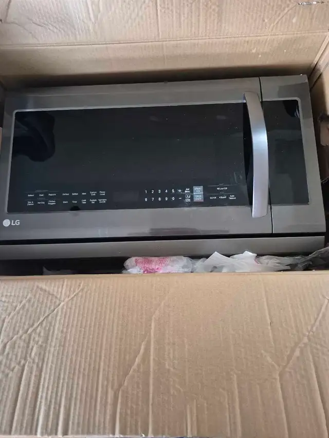 for sale LG microwave fan bran new in a box with accessories inc