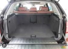 Private driver Ottawa to Montreal airport transportation door to - Photo 2