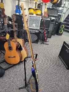 Squier P-Bass 4 String by Fender - Photo 5