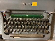 Vintage 1950s sg1 Olympia Typewriter - Photo 5