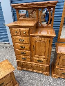 NICE OAK BEDROOM SET - Photo 2