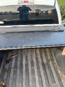 FOR SALE: TONNEAU COVER - Photo 2