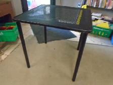 Metal table - Photo 2