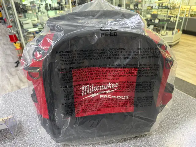 Milwaukee Packout 15" Structued Tool Bag New 48-22-8316