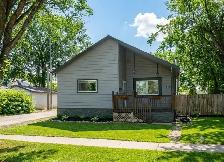 Well-Maintained 4bdrm BNG w/ fully insulated & heated dbl garage