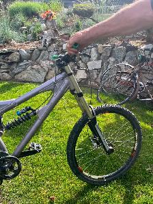 Santa Cruz single track bicycle - Photo 2