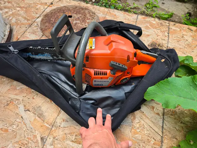 350 Husqvarna chainsaw