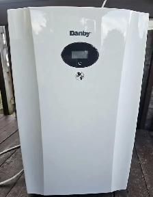 $120 - 5000 BTU / Air Conditioner 5000 BTU