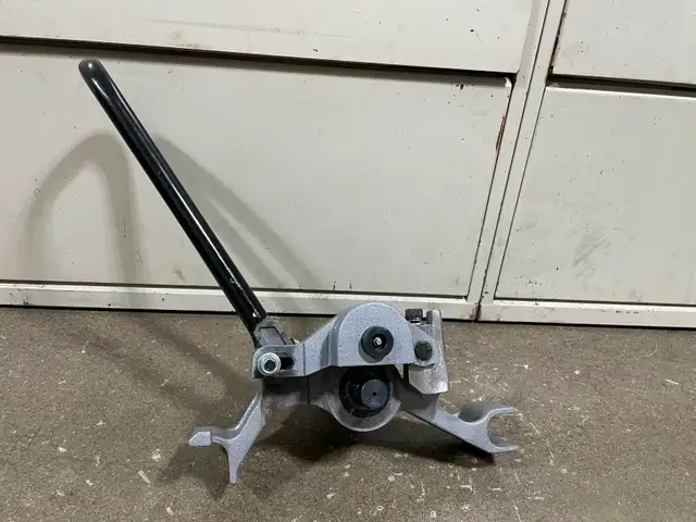 I have a ridgid style 916 new aftermarket groover avail