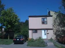 3 Bdrm Condo Townhouse w door Parking  - OPEN HOUSE SUN 2-4