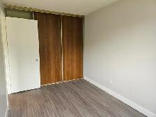 3 Bdrm Condo Townhouse w door Parking  - OPEN HOUSE SUN 2-4 - Photo 6