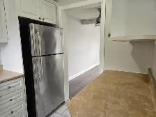 3 Bdrm Condo Townhouse w door Parking  - OPEN HOUSE SUN 2-4 - Photo 13
