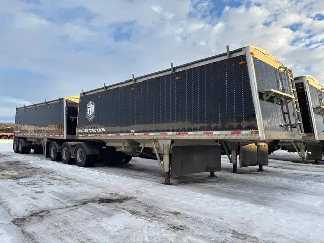 2018 Lode King Distinction Super B Grain Trailers