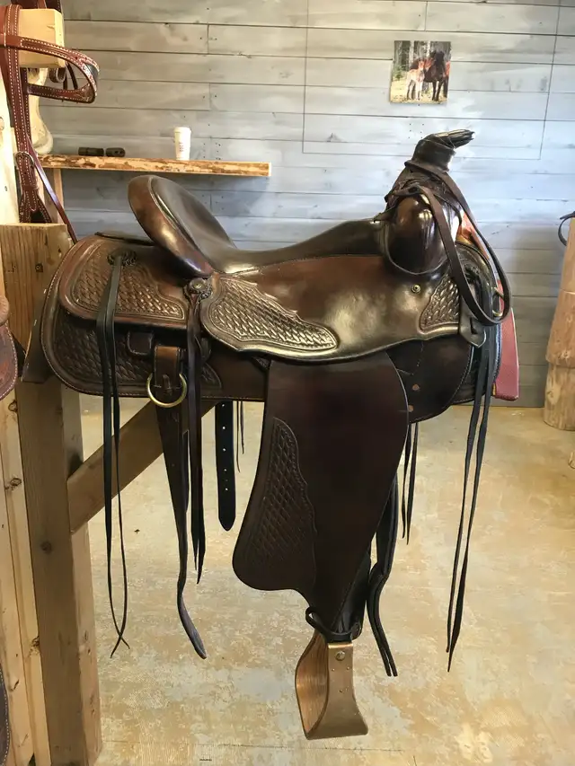 Willow Creek Ranch Saddle
