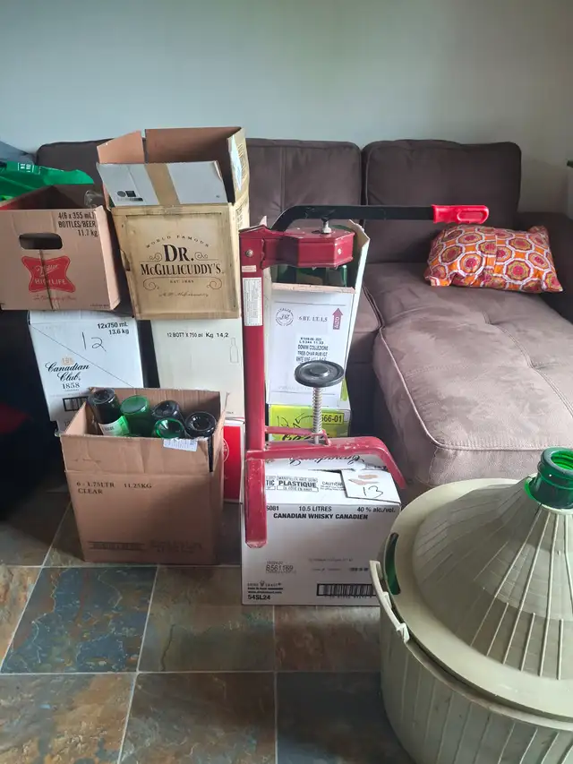 Complete Wine Making Kit – Bottles, Corker, Demijohn, etc.